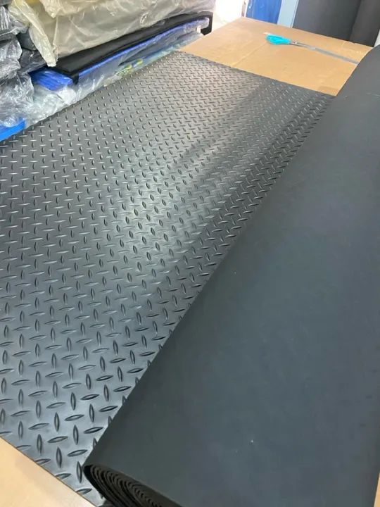 Piso emborrachado estria 3 mm 1.00 L - Foto 2