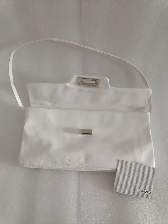 Bolsa Arezzo branca - Foto 2