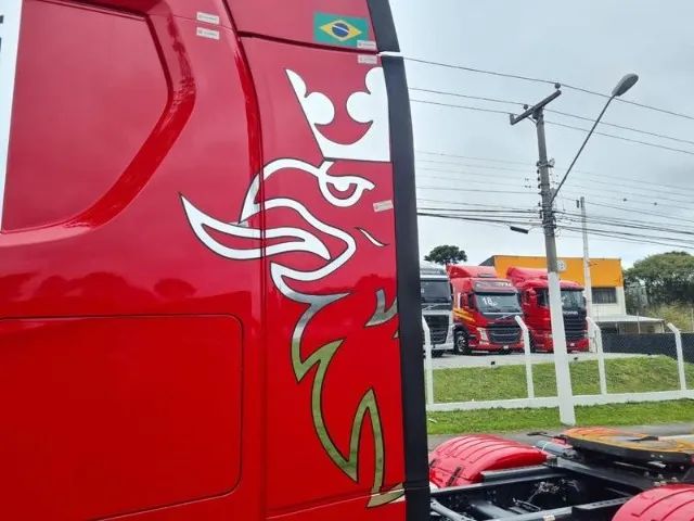 Scania R450 6x2 Highline Ano 21 Euro 5 Farol de teto grade Geladeira Carenagem Lateral  - Foto 10