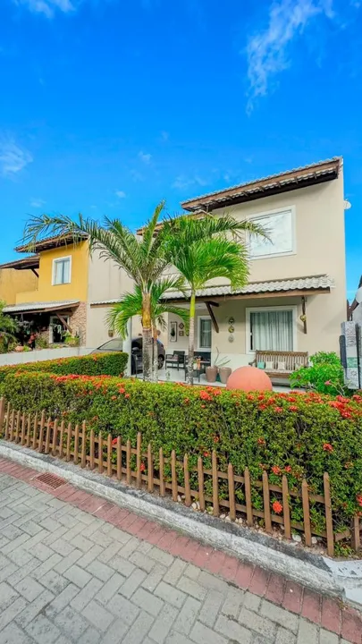 Casa 4/4 em Lauro de Freitas/ Pitangueiras. 