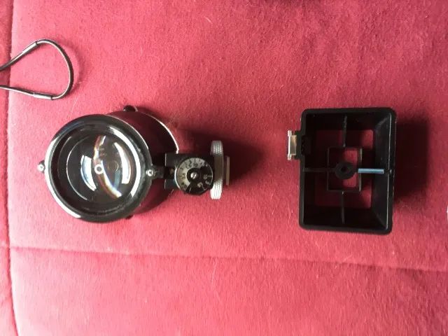 Câmera submarina (filme) Nikonos V, lentes 15, 20 e 35 mm, seus visores e o Kit macro - Foto 5