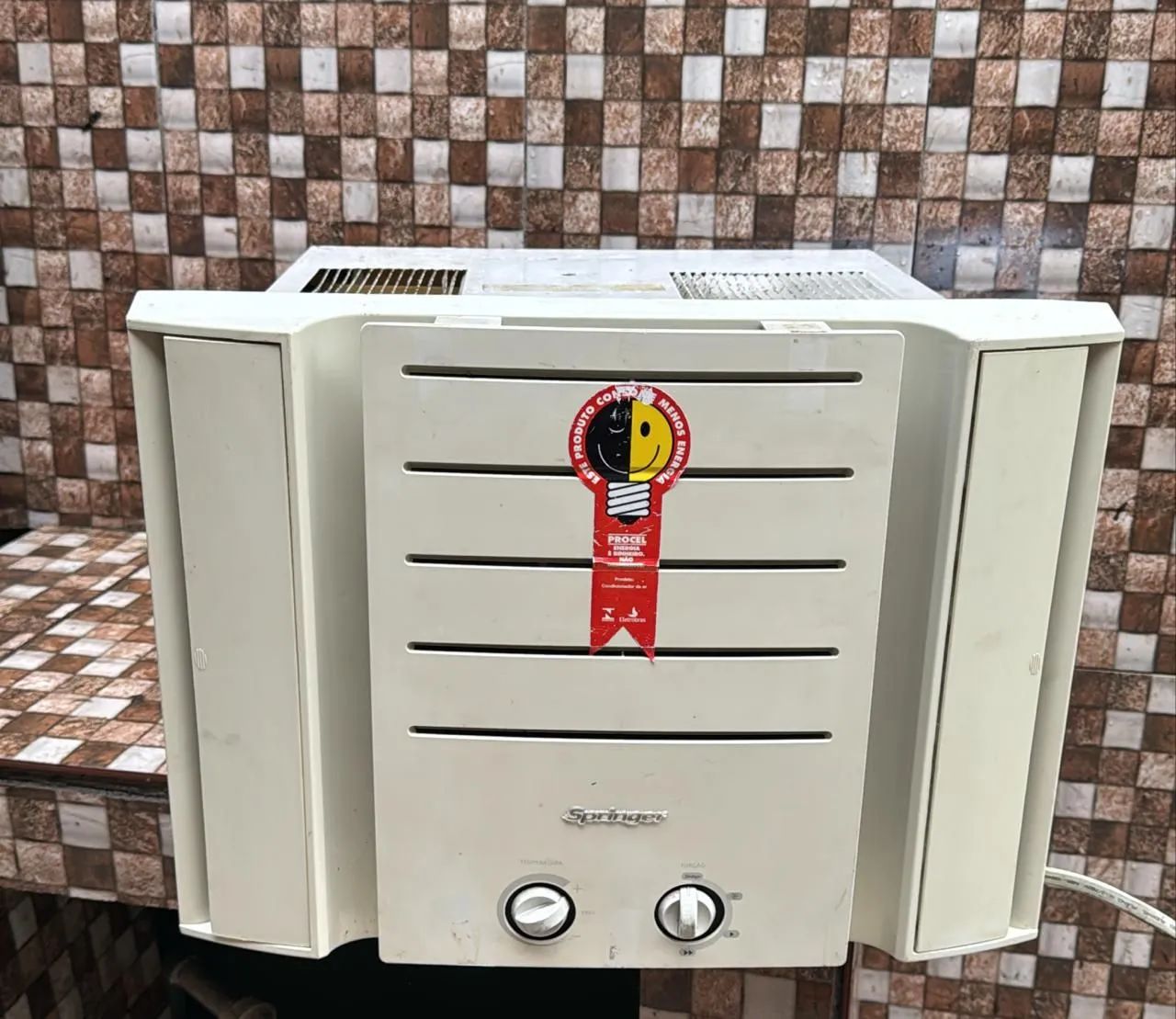 Ar condicionado janela 7500 e 10mil btus - Foto 2