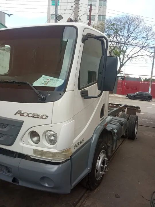 MB ACCELO 1015 / 2015  - Foto 3