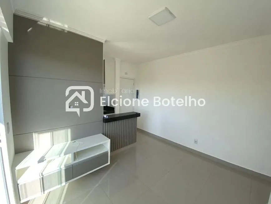 Apartamento para locação de aprox. 75 m², com 2 quartos, no bairro Alto Umuarama - Uberlân