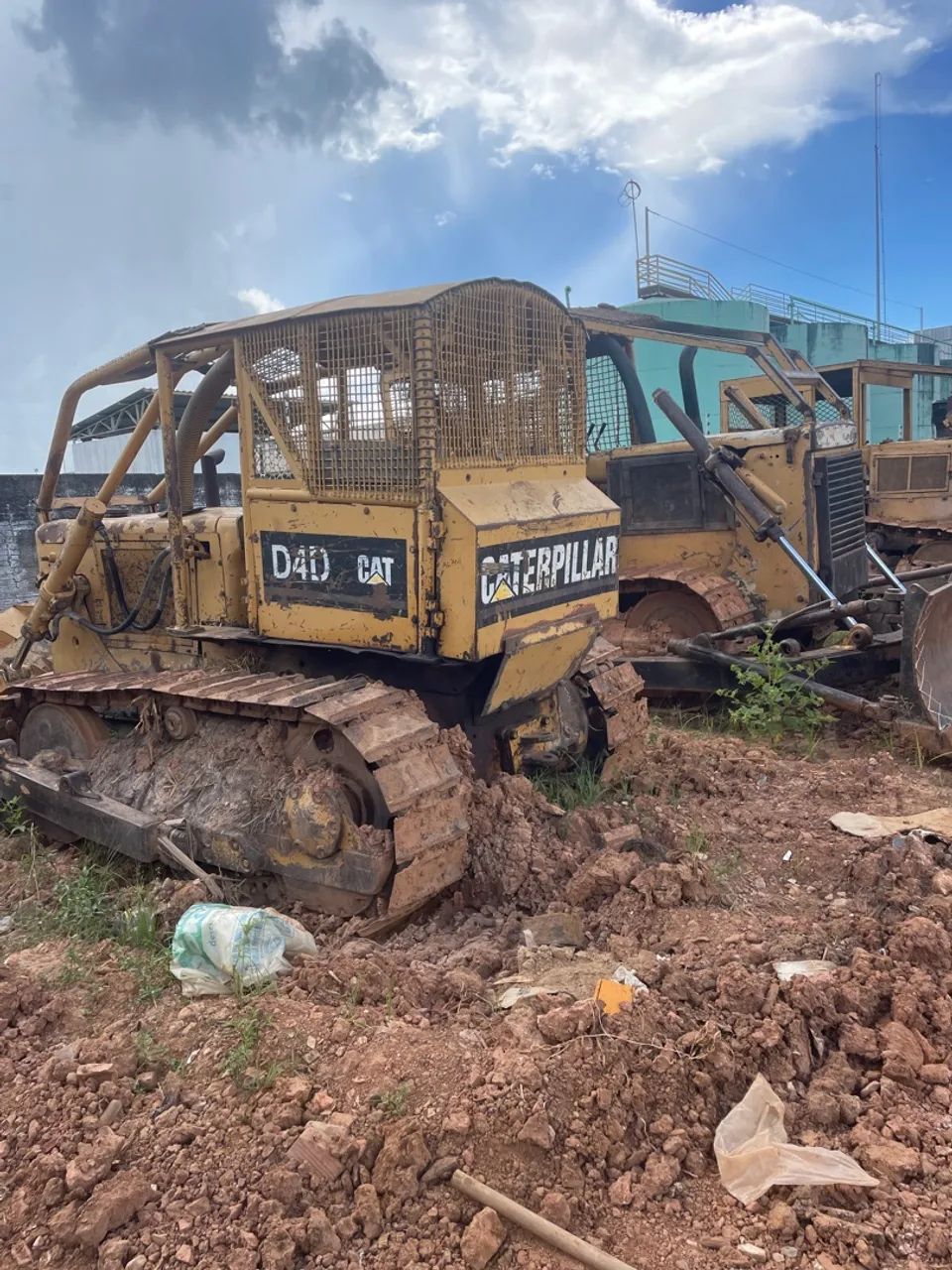 Trator de Esteira Caterpillar D4D - Foto 3