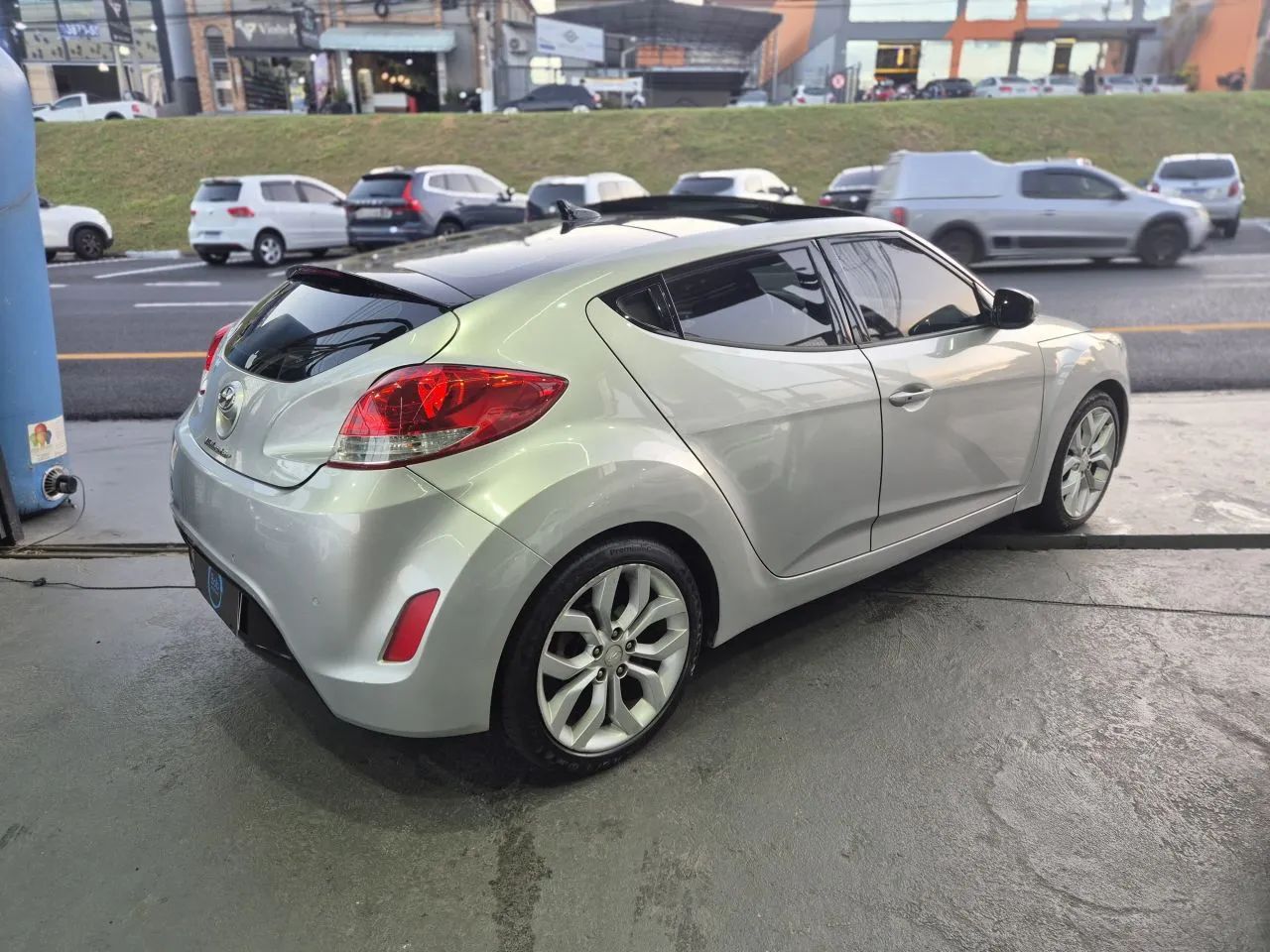 Veloster 1.6 Top de Linha Teto+Aro 18 2012 - Foto 4