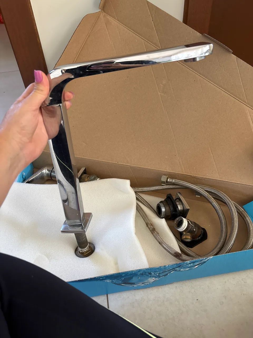 Torneira misturador (quente/frio) Docol.