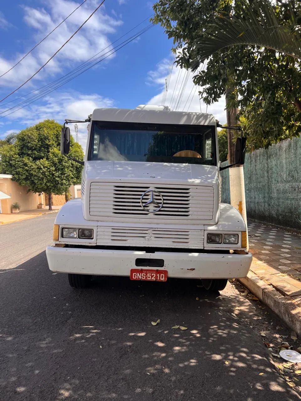 Caminhão Mercedes Benz 1418 E