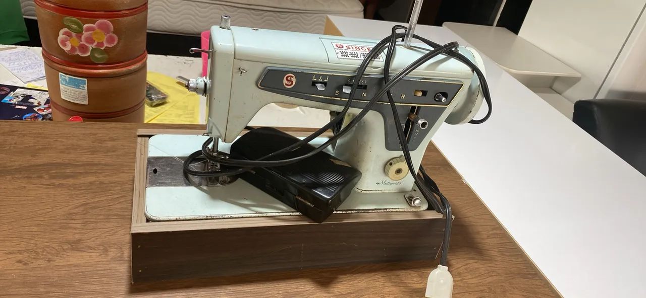 Máquina de costura singer  - Foto 4