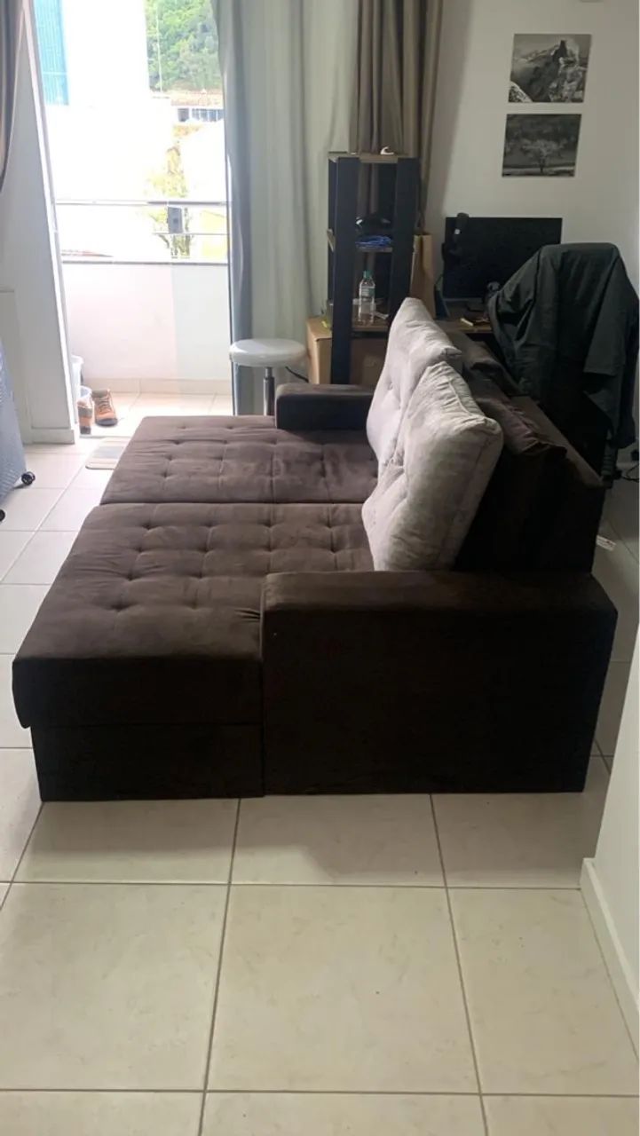 Comfortable Brown Sofa64209939671554122