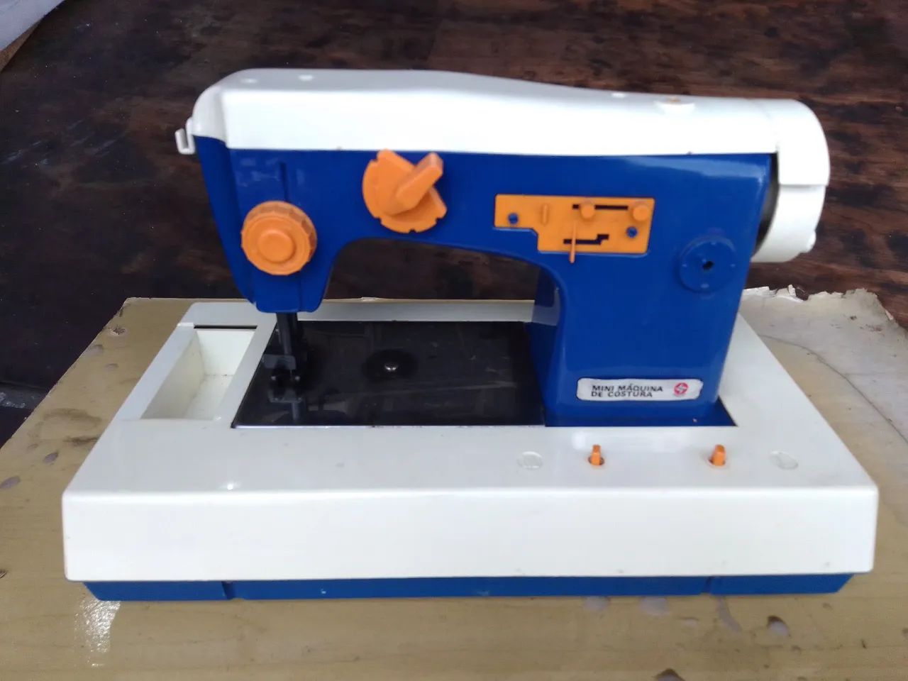 Mini Máquina de Costura Brinquedo da estrela não funciona 