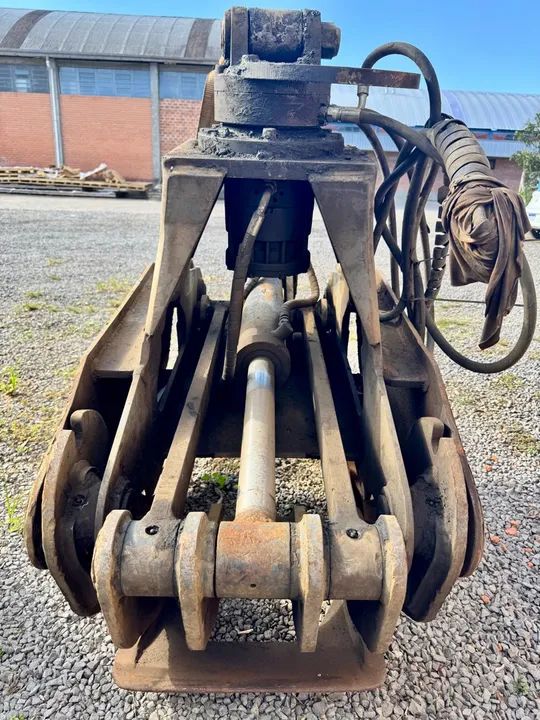 Garra Florestal - 0.8m3 - Foto 2