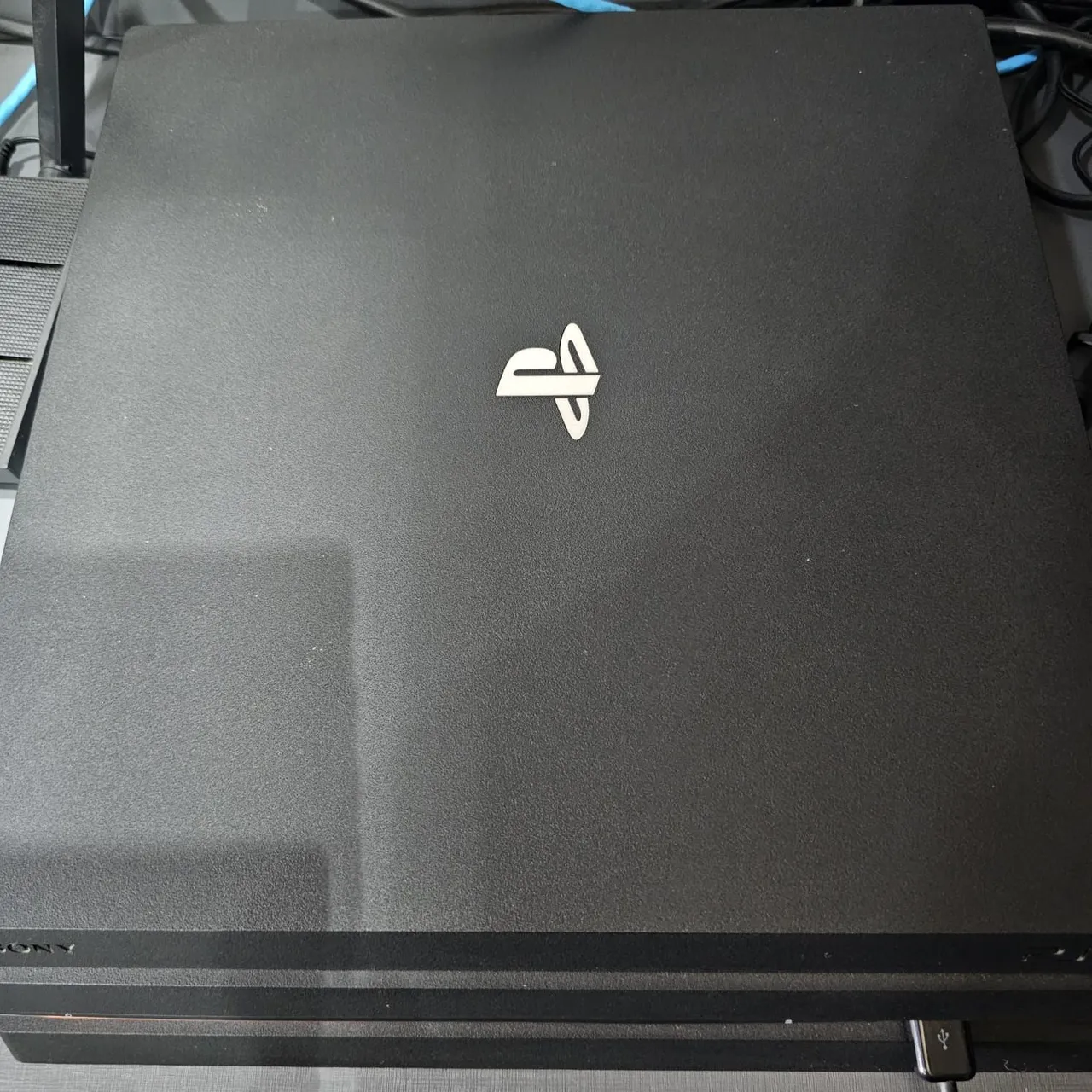PlayStation 4 Pro - Sony