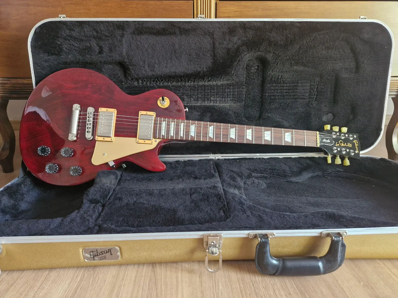 les paul studio gibson