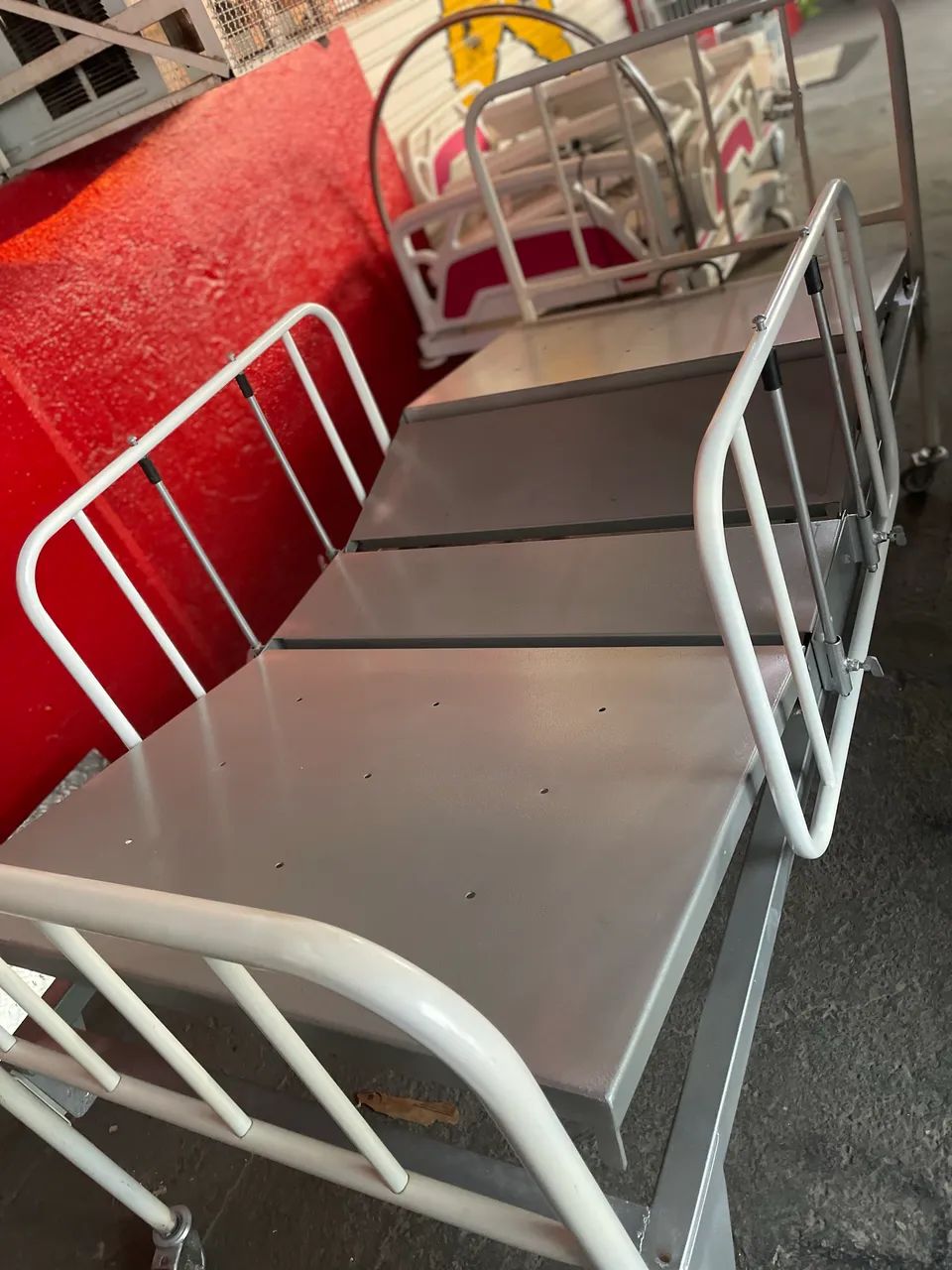 Cama duas manivelas  - Foto 3