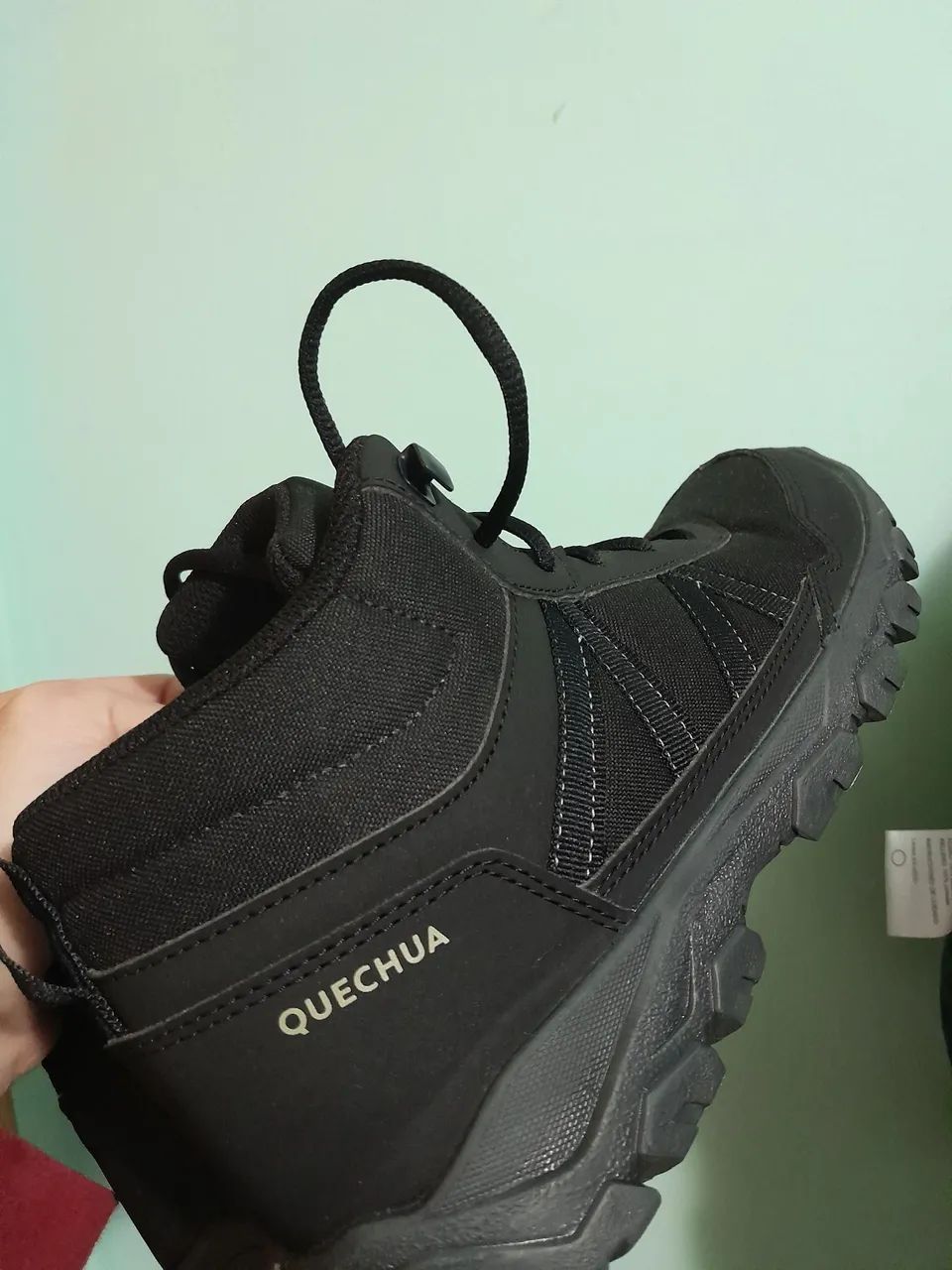 Bota Quechua Preta