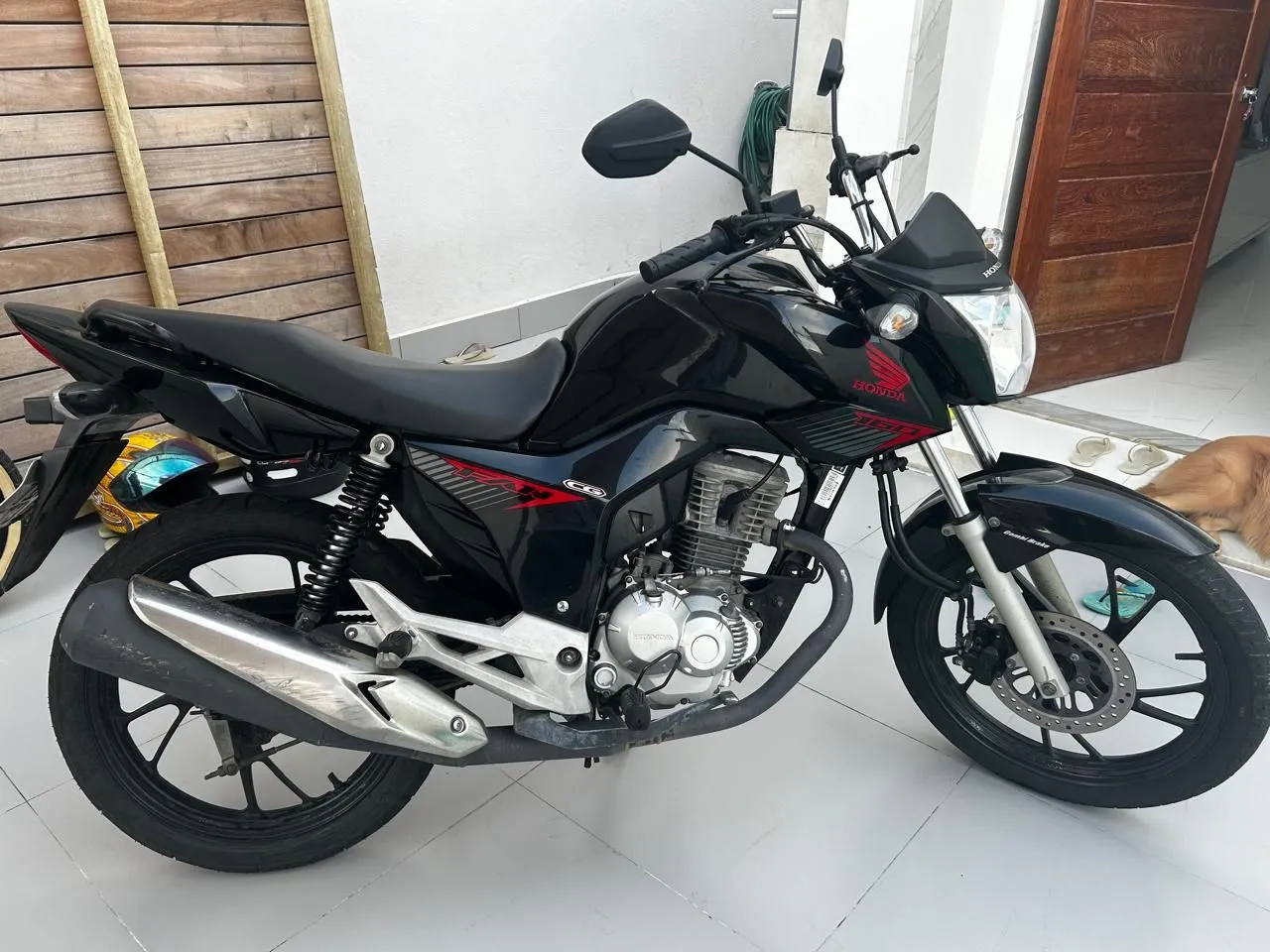 HONDA FAN 160 PRETA 