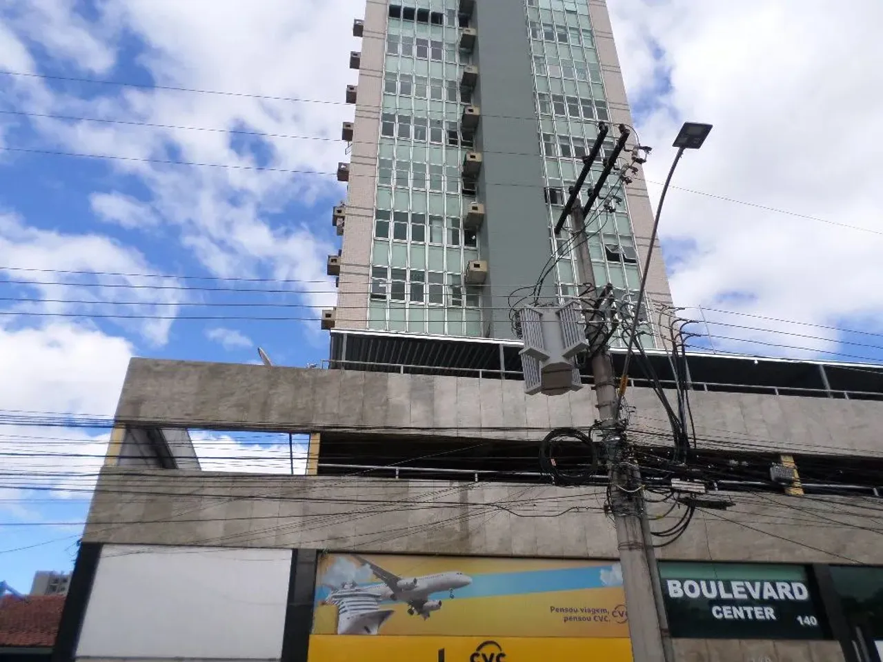 Sala para aluguel e venda possui 45 metros quadrados em Centro - Betim - MG