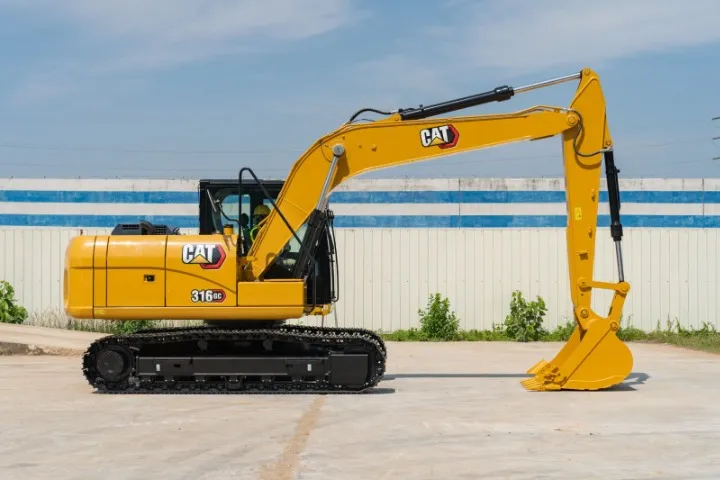 Escavadeira Caterpillar 316 GC 6 Cilindros Peso Op 14.000kg