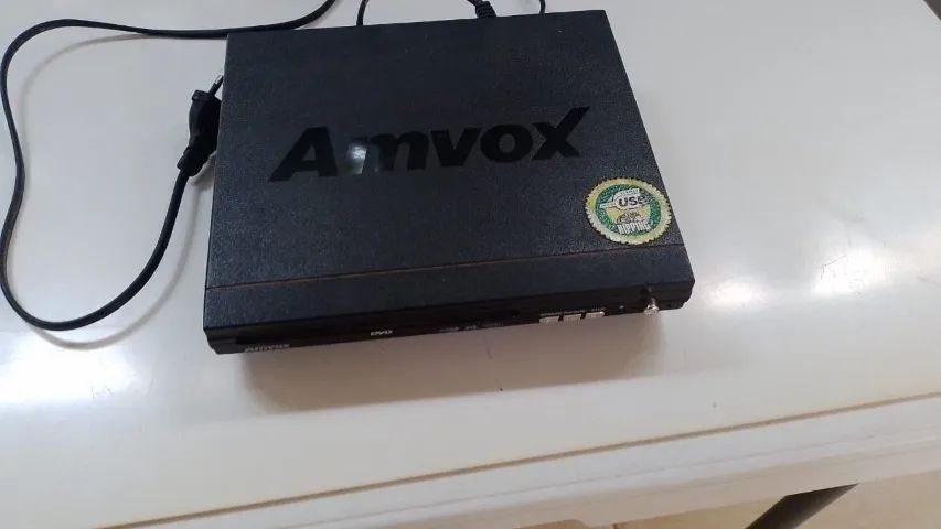 DVD Player Amvox COM DEFEITO RETIRADA DE PEÇAS 