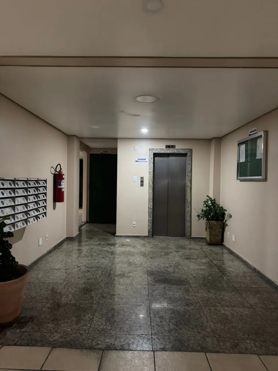 VENDO. COND AMAZONAS BOULEVARD. COM 78M2, 3 QUARTOS SENDO 1 SUITE, SALA PARA 2 AMBIETNES E