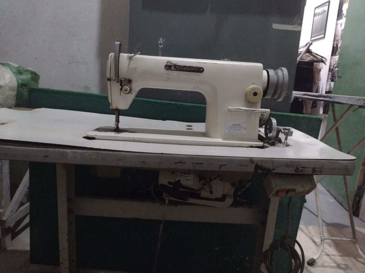 Máquina de Costura Industrial - Foto 2