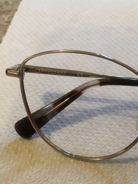 Armação sem lentes em perfeito estado  - Foto 3
