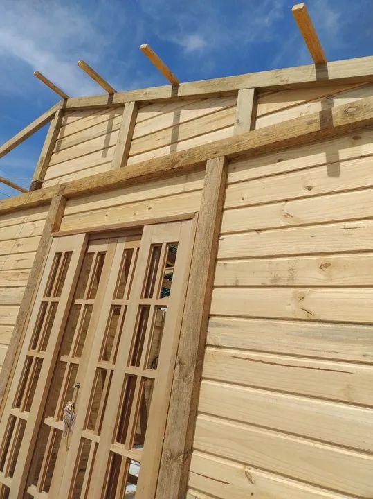 Porta de madeira maciça com vidros - Foto 6