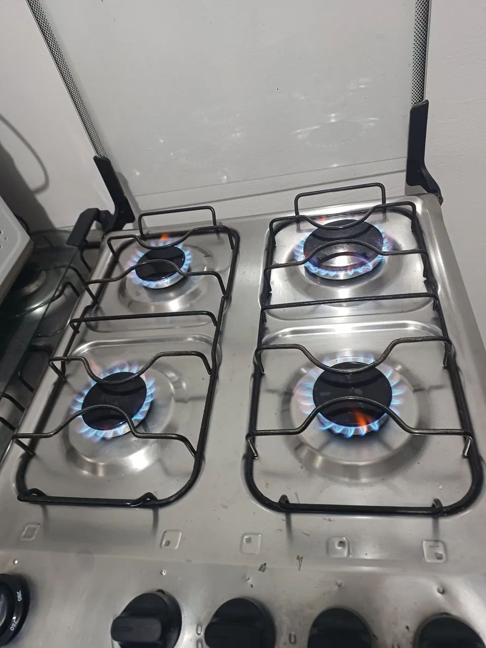 Fogão automático total ótimas condições 