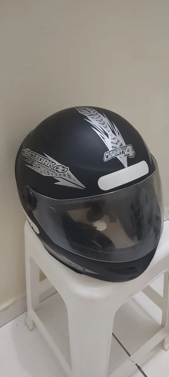 Capacete