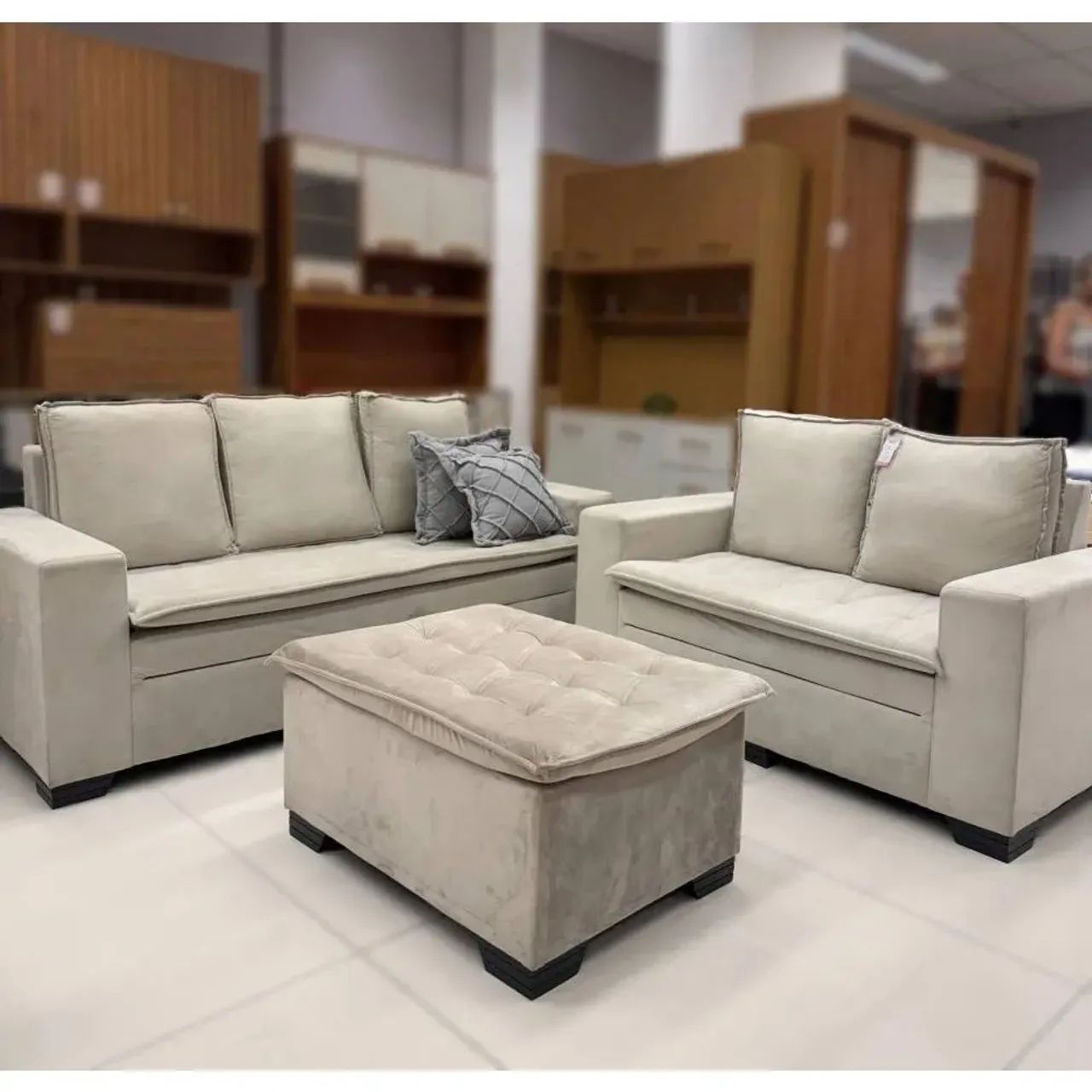 Conjunto sofá 2 + 3 lugares com puf luxo - Foto 3