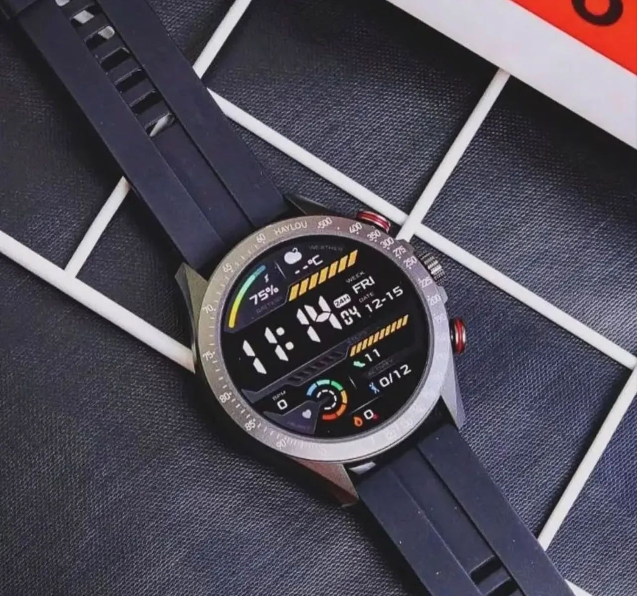 Haylou Solar PRO tela Amoled bateria até 20 dias  - Foto 2