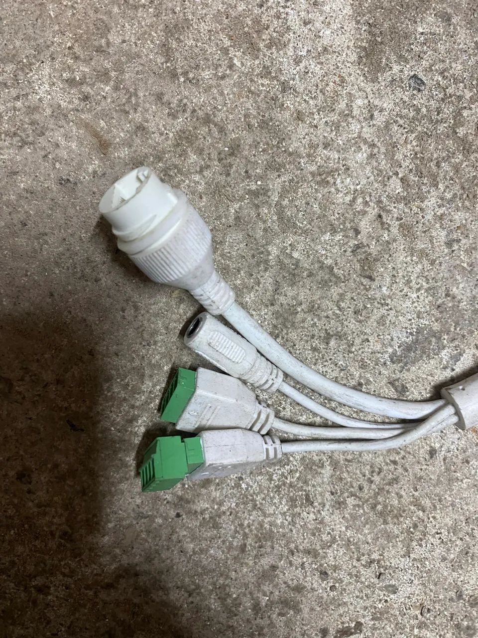 Câmera Hikivision Ds-2cd2143g2-IS com detecção de face e saída para alarmes - Foto 3