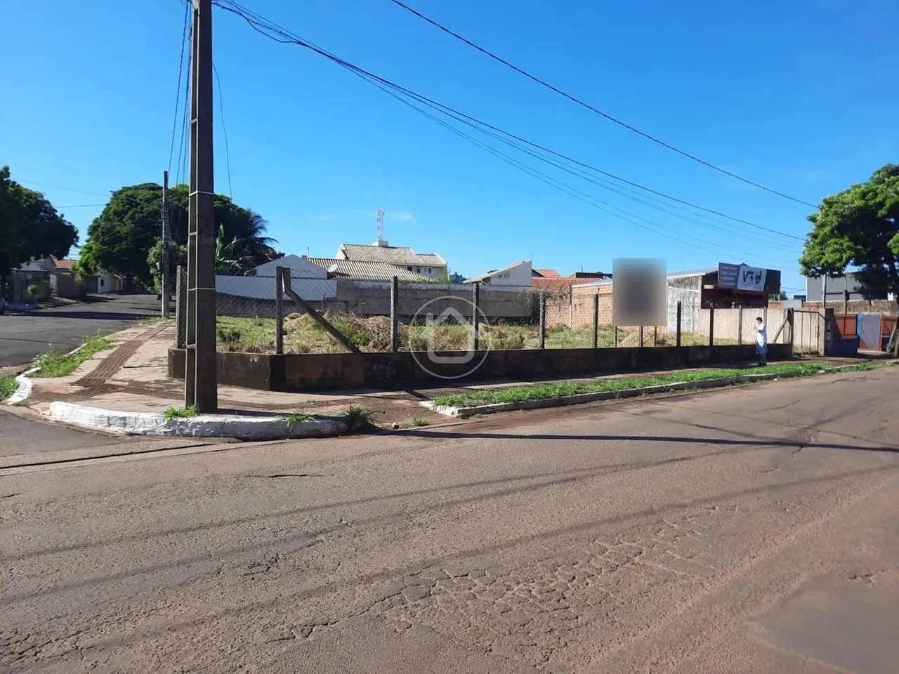 TERRENO DE ESQUINA NA ERNESTO GEISEL