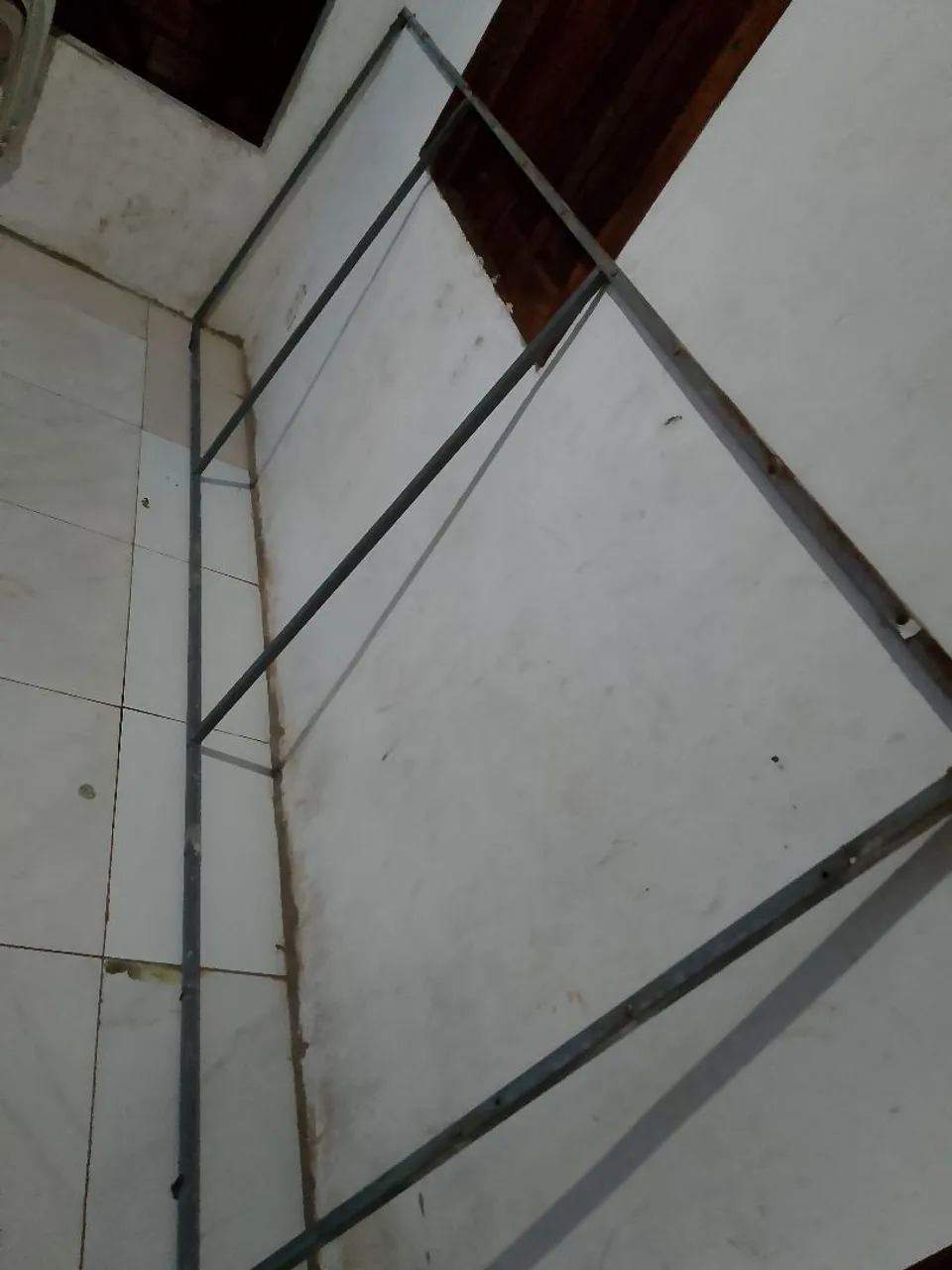 Estrutura metálica para exposição
