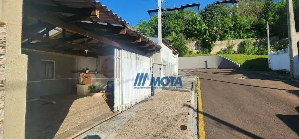 Casa com 2 dormitórios para alugar, 110 m² por R$ 1.520,68/mês - Santa Cândida - Curitiba/