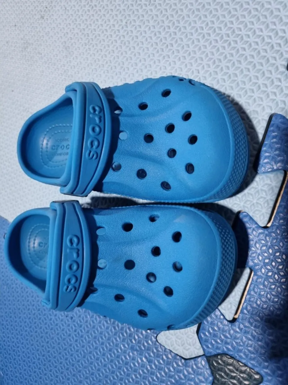 Sandálias Crocs Infantil Azul - Tamanho Pequeno