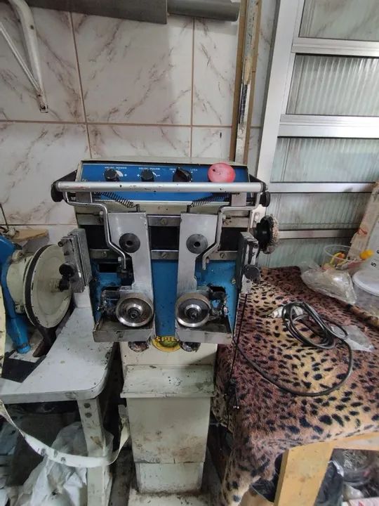 Máquina Industrial de pintar cinto e tiras- Usada