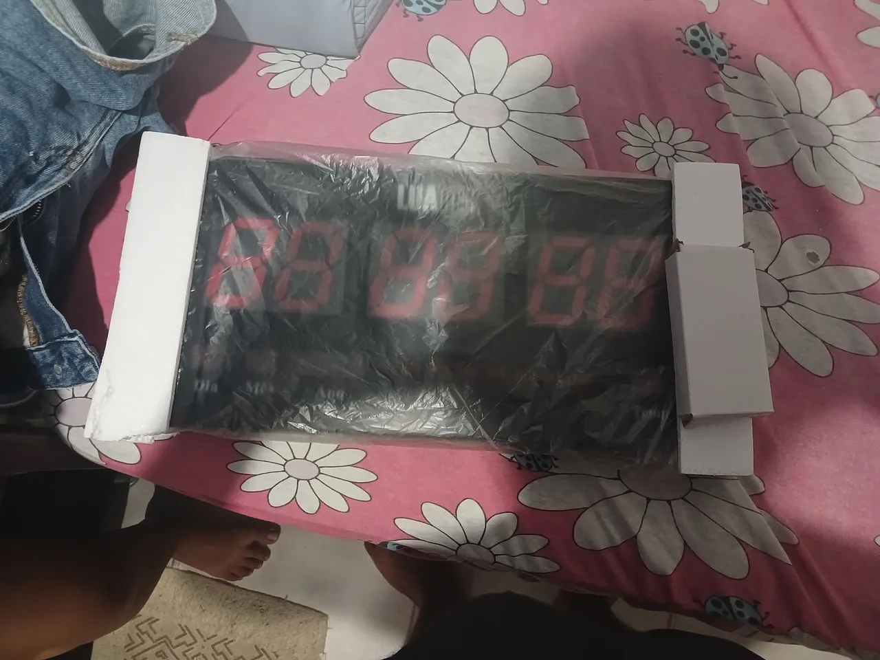 Relógio Digital LED - Novo na Embalagem