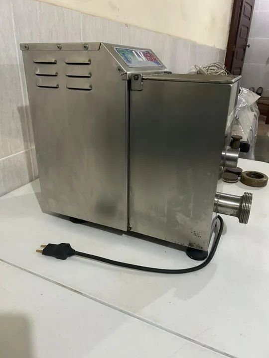 Pastaia 2 com 4 trefilas Conchiglione, Talharim, Espaguete e Lasanha. Tudo funcionando - Foto 3