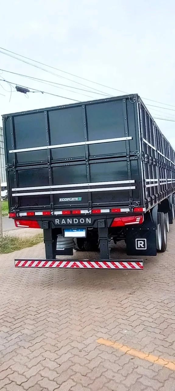 Carreta Randon 4 Eixos Zero KM Graneleira 13,5m 2025/2026 Emplacada  - Foto 5