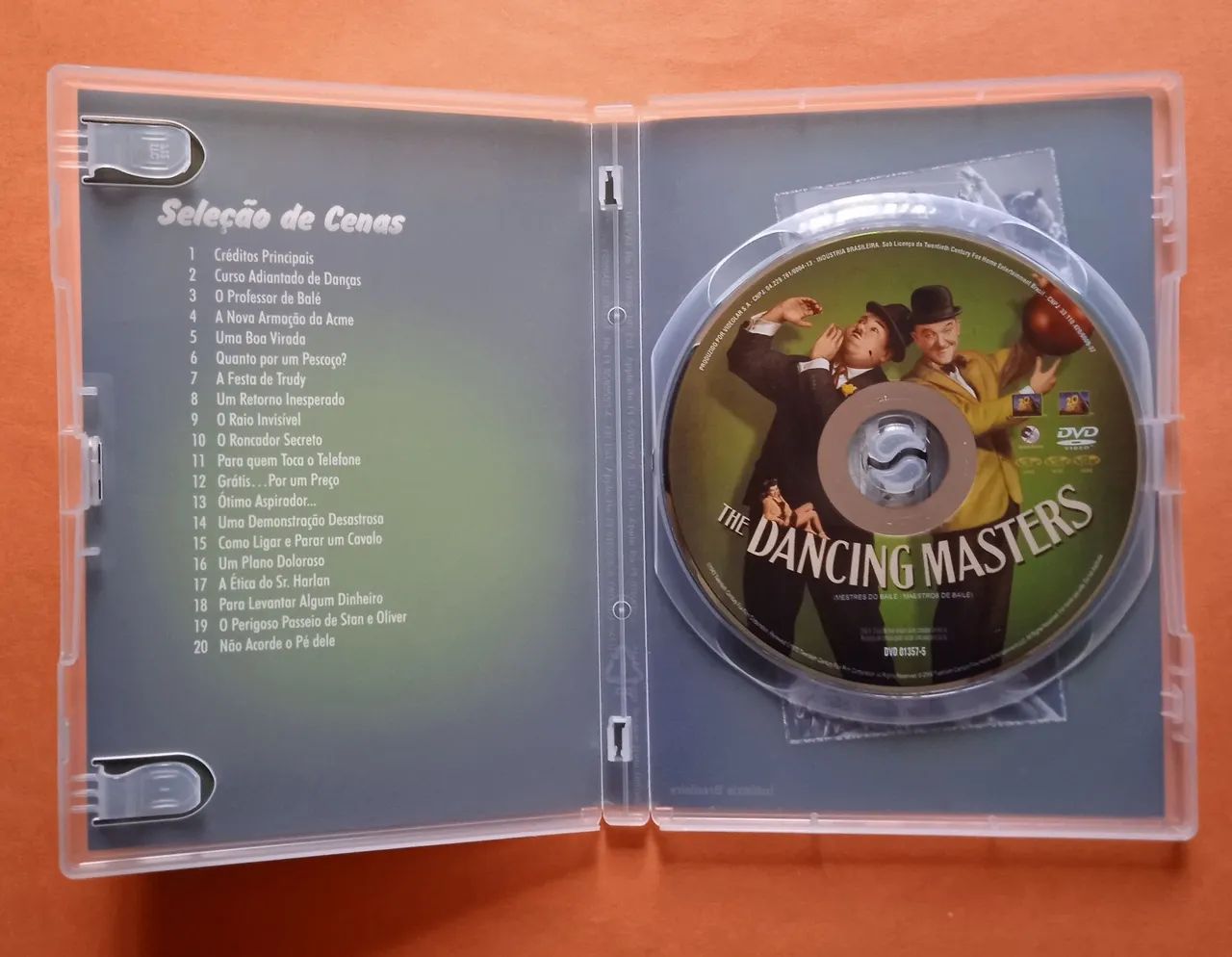 Dvd Mestres do Baile - Stan Laurel - Oliver Hardy  - Foto 5