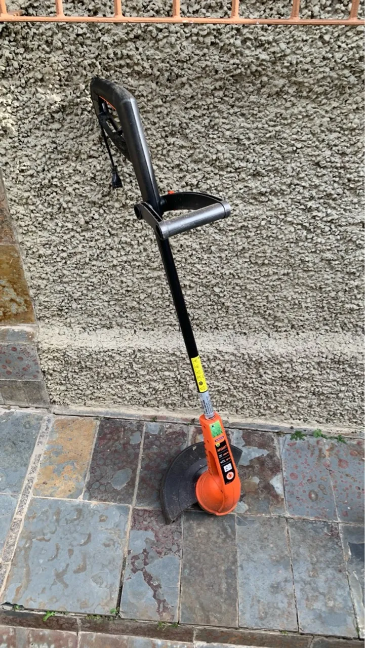 Aparador de Grama Elétrico para Jardim