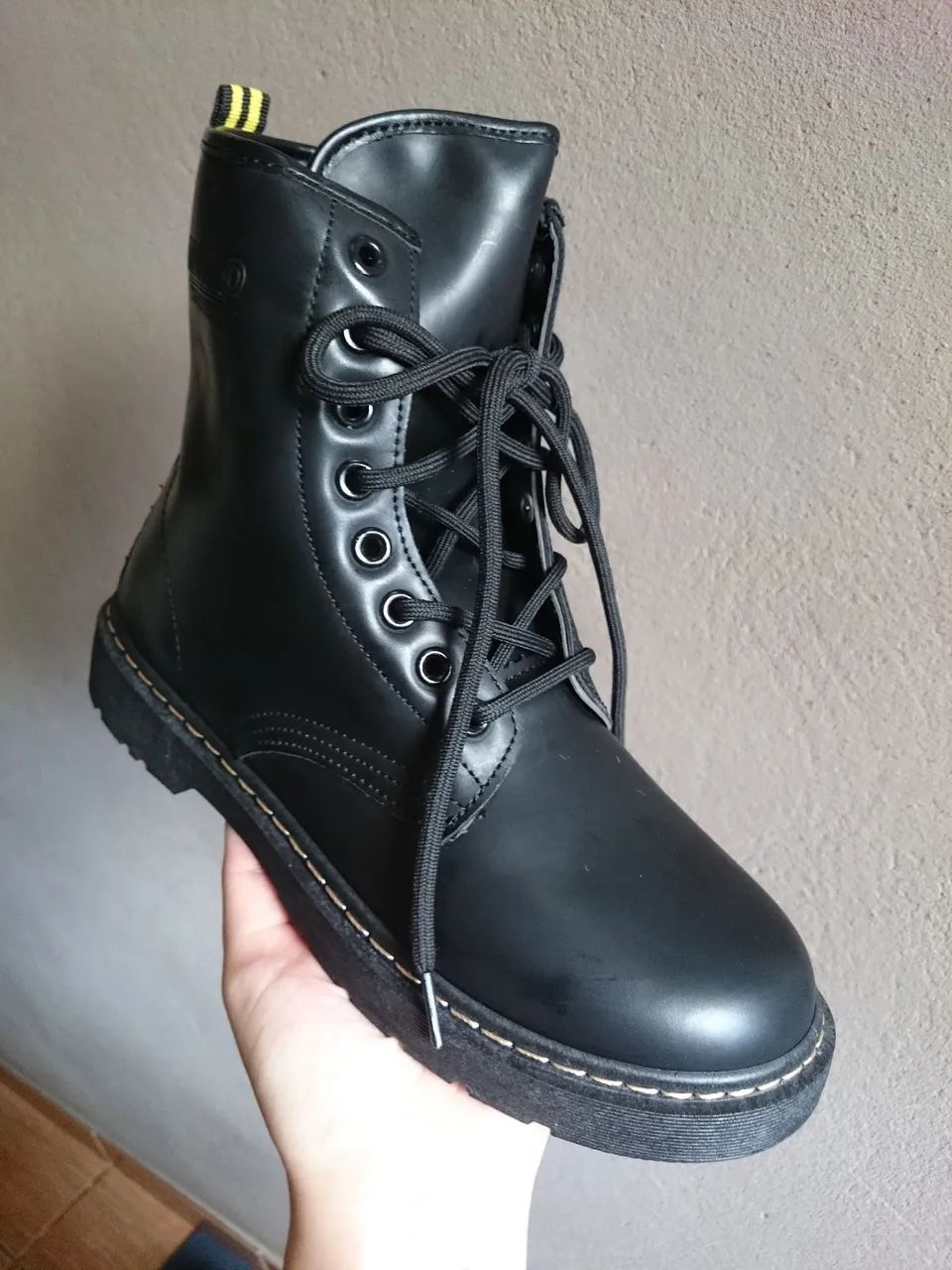 Bota/Coturno Feminina Importada  - Foto 3