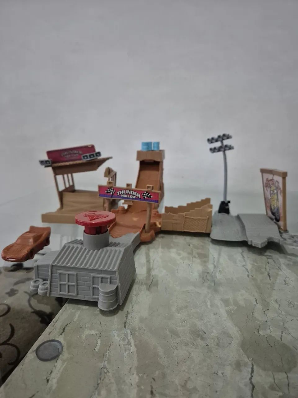 Pista Playset Desafio Thunder Hollow de Carros da Disney Pixar - Main Image