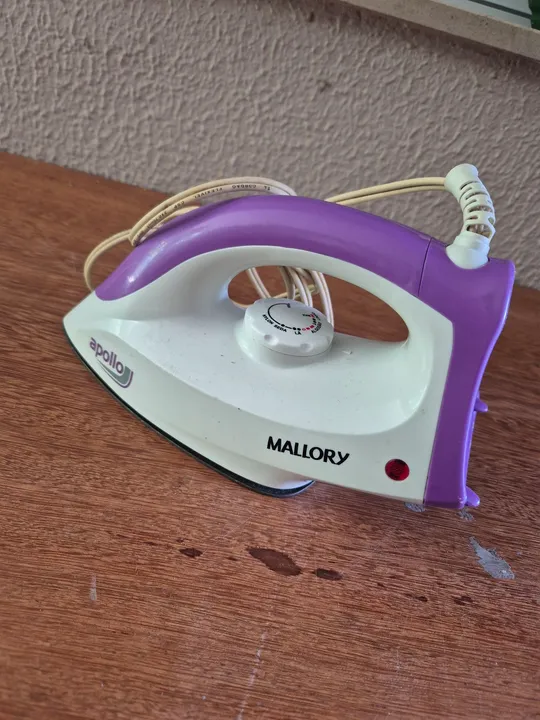 Ferro de Passar Mallory Apollo