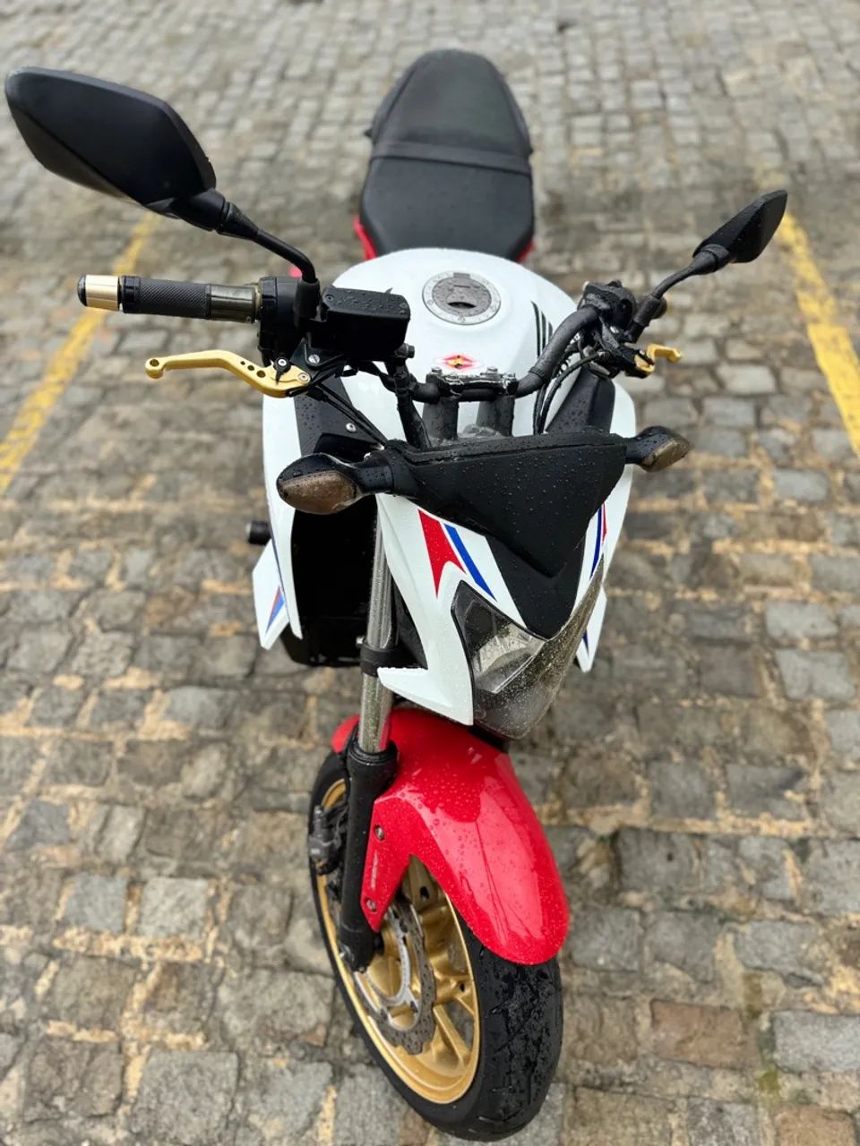 Honda CB650F - Pneus Novos e Revisada