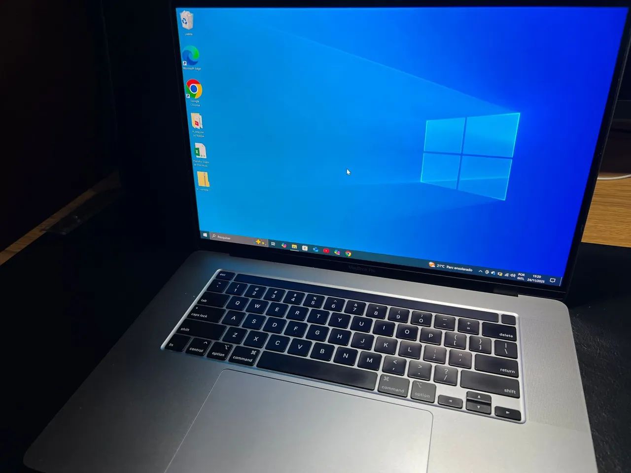 MacBook Pro 16 (2019) - i7 - 16GB - Tela Gigante - Som Espetacular