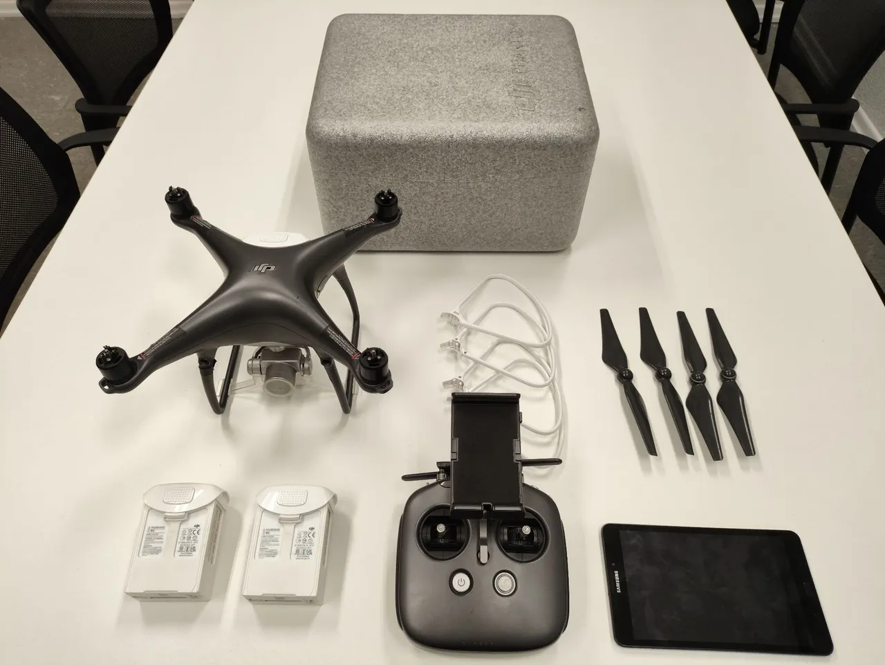 Drone DJI Phantom - Completo e Pronto para Voar!