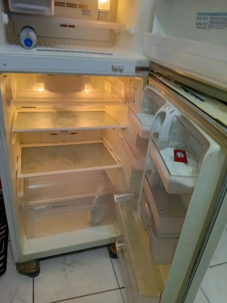 Vendo Geladeira consul - Foto 4